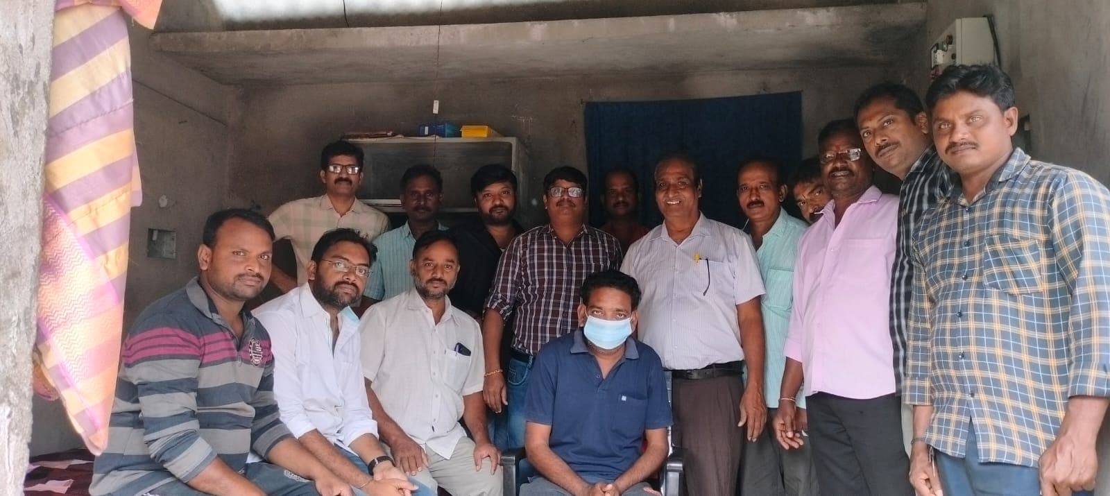 కార్మికుల్లో వెళ్లివిరిసిన మానవత్వం