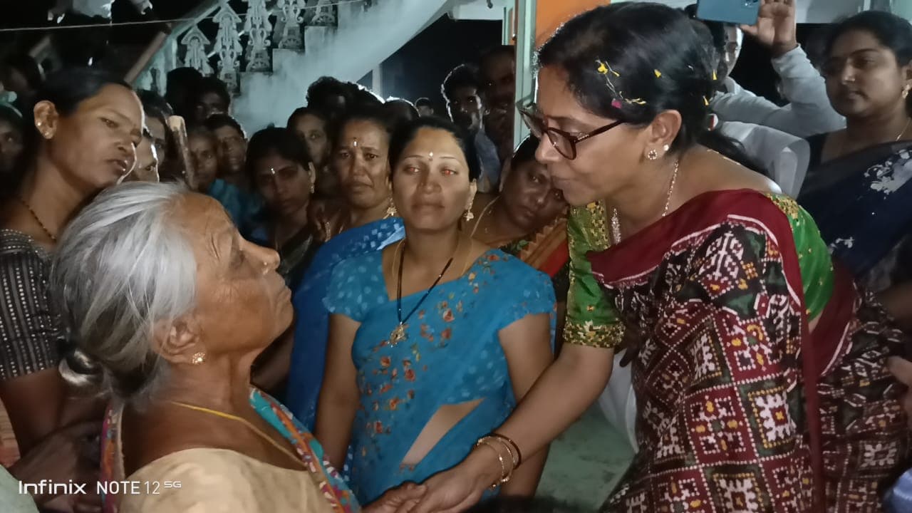 అధికారంలోకి రాగానే అందరికీ ఇల్లులు వస్తాయి