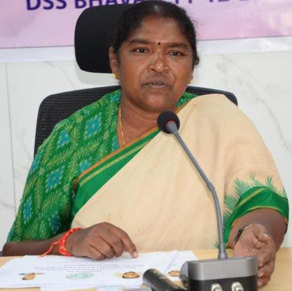 తడిచిన ప్రతి గింజను రాష్ట్ర ప్రభుత్వమే కొనుగోలు చేస్తుంది