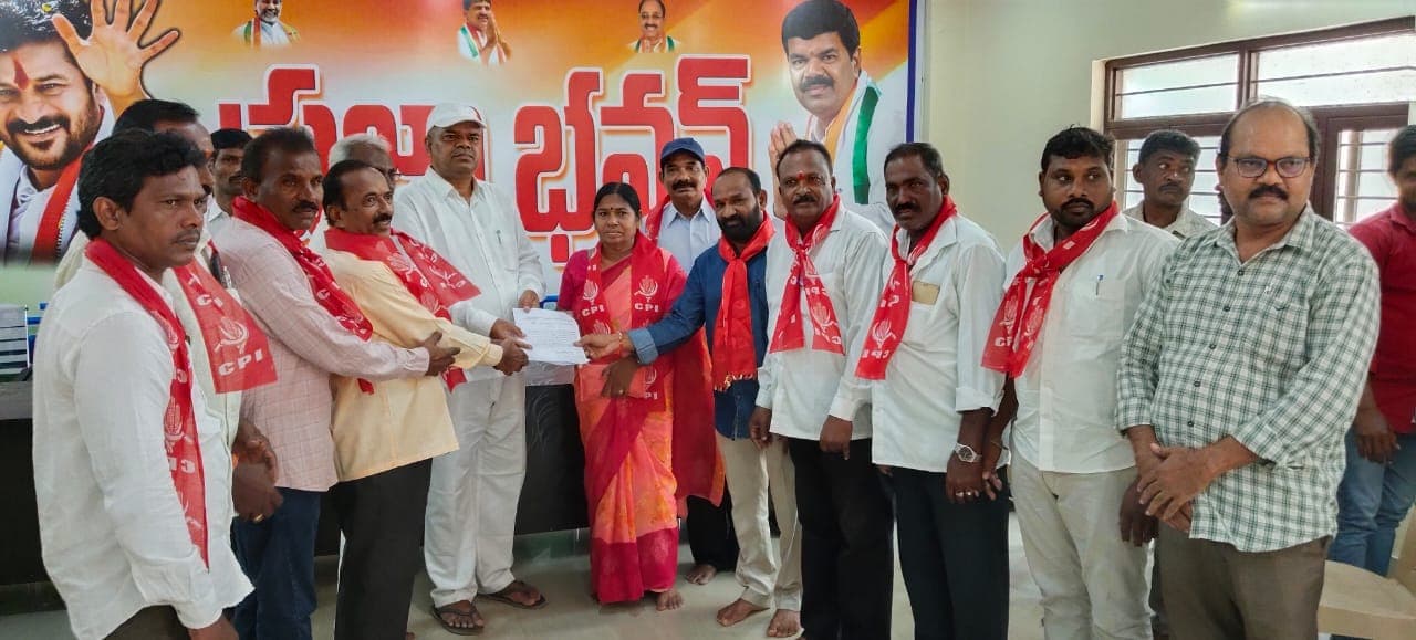 మణుగూరు మున్సిపాలిటీని గ్రామ పంచాయతీలుగా మార్చాలి