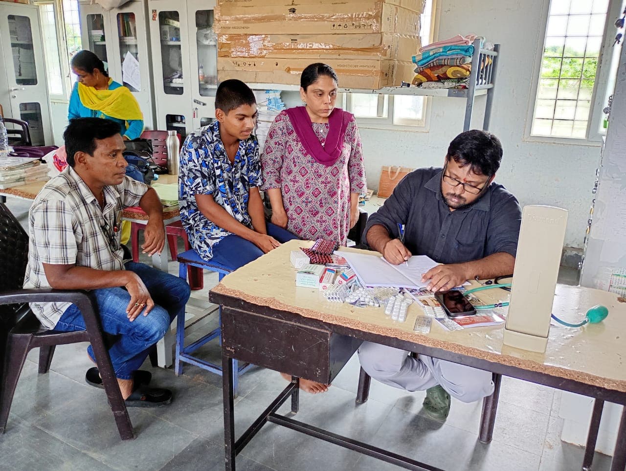విద్యార్థులు వ్యక్తిగత శుభ్రత పాటించాలి