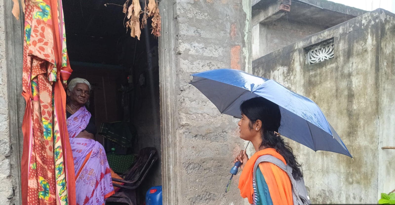 ఐటీసీ వావ్ సంస్థ ఆధ్వర్యంలో తడి, పొడి చెత్త సేకరణపై అవగాహన