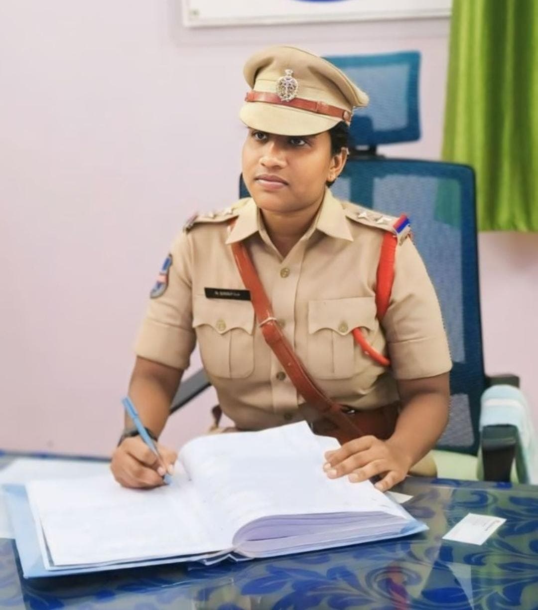 సైబర్ నేరగాళ్ల పట్ల జాగ్రత్త వహించండి