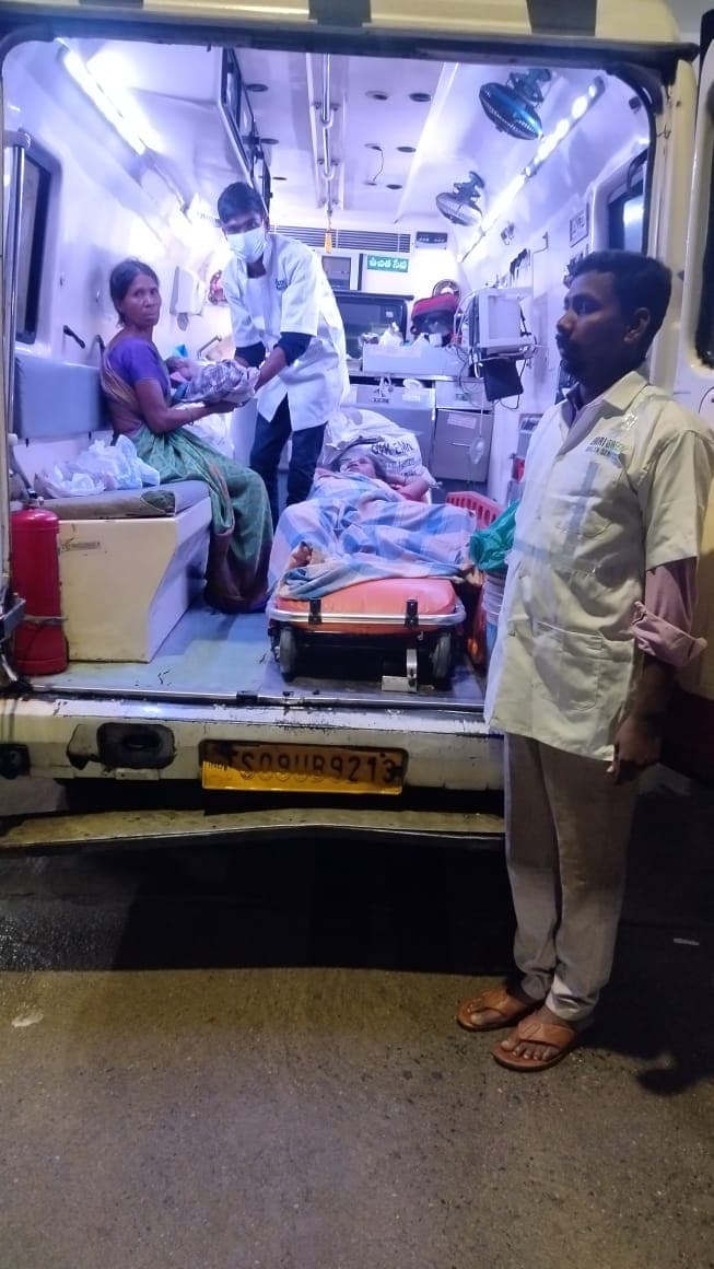108 లో సుఖ ప్రసవం…పండంటి ఆడ శిశువుకు జన్మనిచ్చిన గర్భిణీ