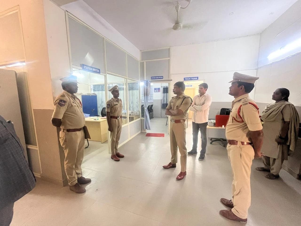 బాధితులకు సత్వర న్యాయం అందించాలి