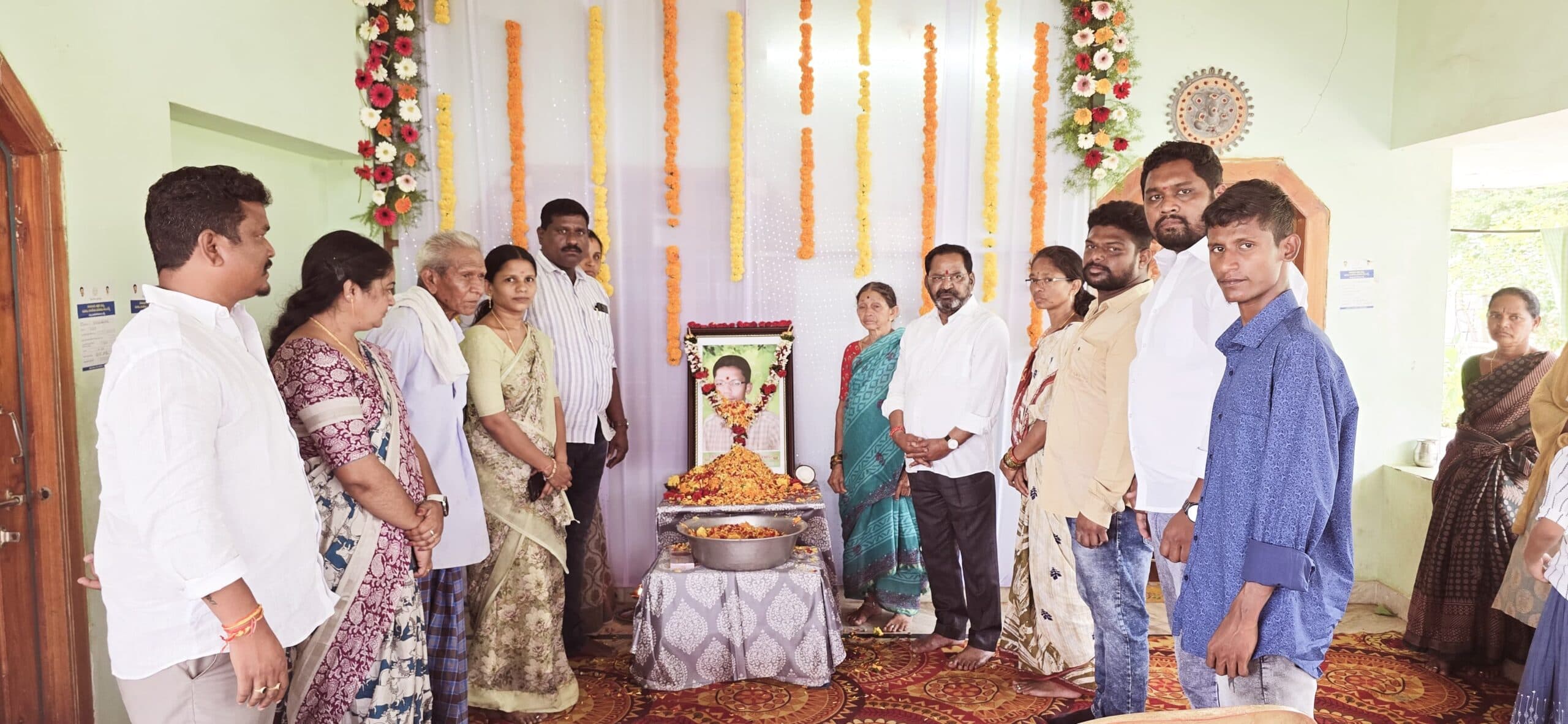 దశదిన కార్యక్రమంలో పాల్గొన్న ఎమ్మెల్యే కోరం
