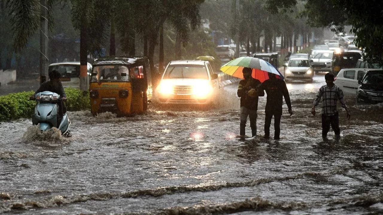 నేడు, రేపు భారీ వర్షాలు