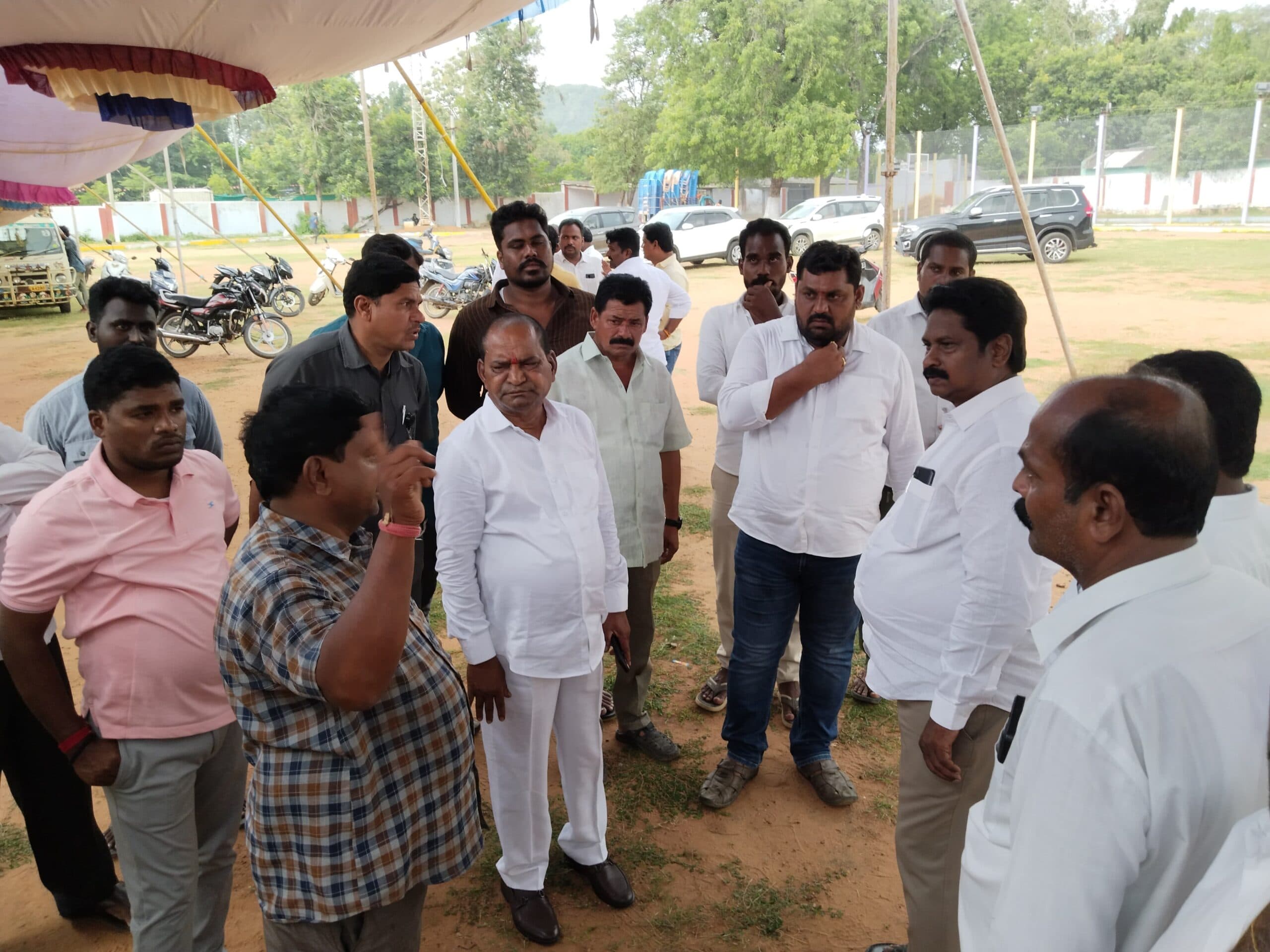 రేషన్ కార్డులు, మహిళలకు వడ్డీలేని రుణాల పంపిణీకి రంగం సిద్ధం