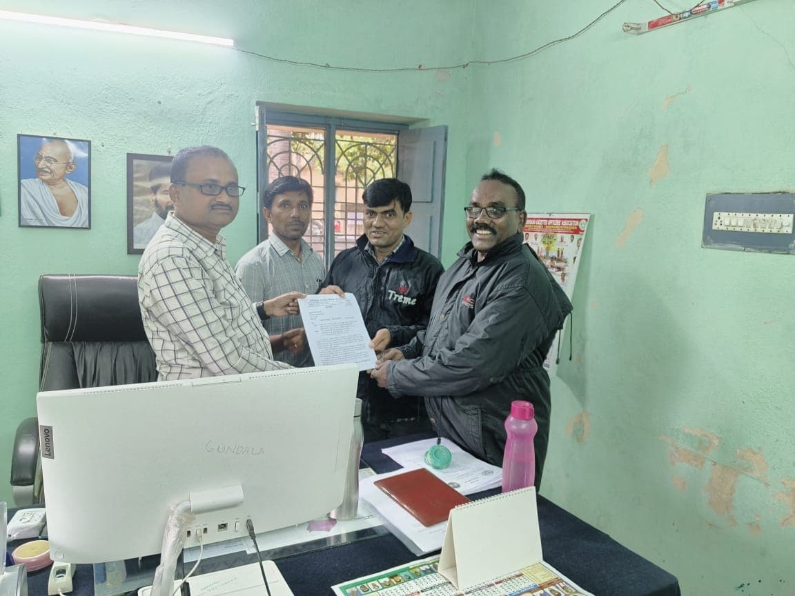 యూఎస్పీసీ ఆధ్వర్యంలో తహసీల్దారుకు వినతి