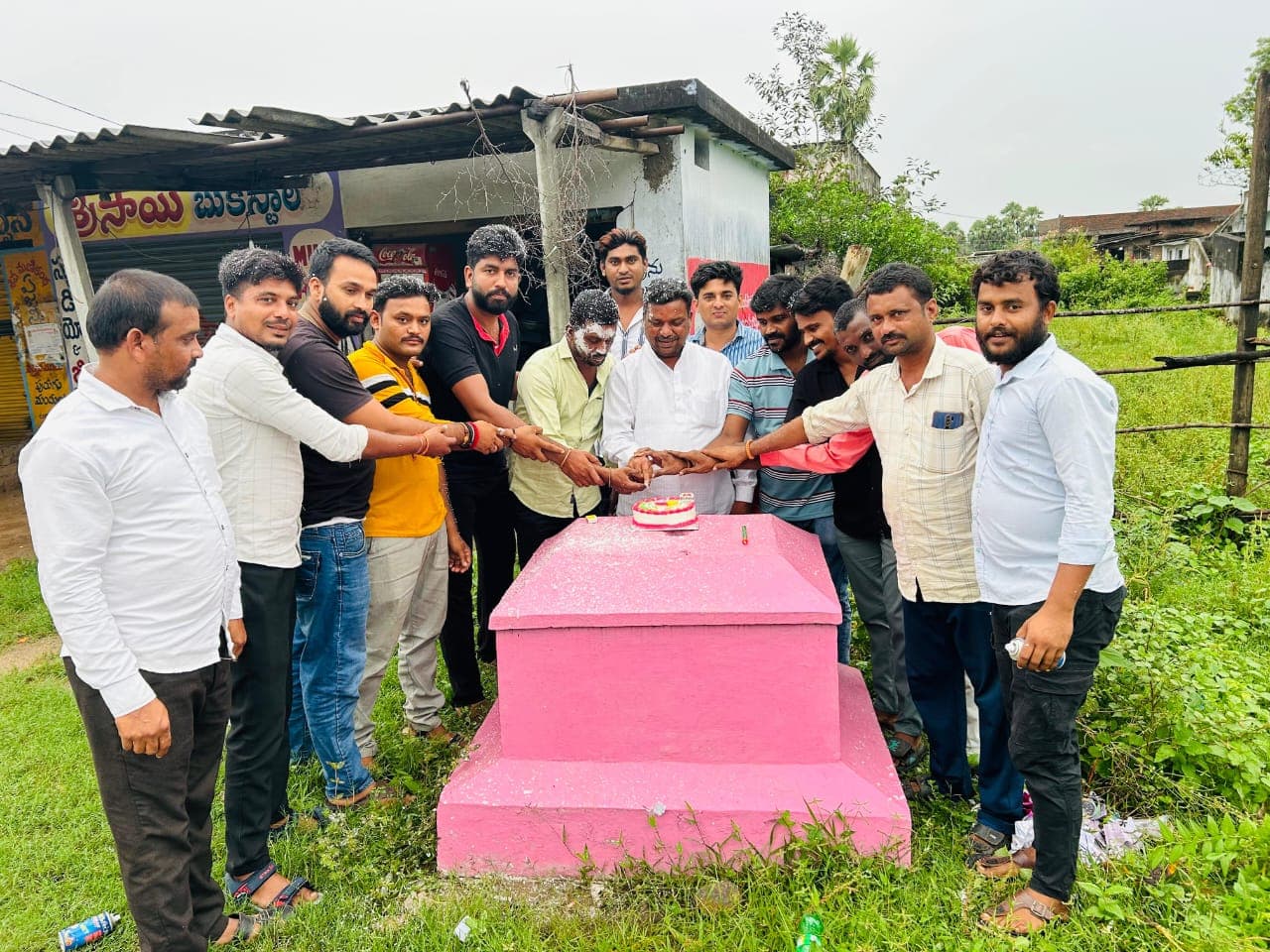 ఘనంగా కేటీఆర్ జన్మదిన వేడుకలు.