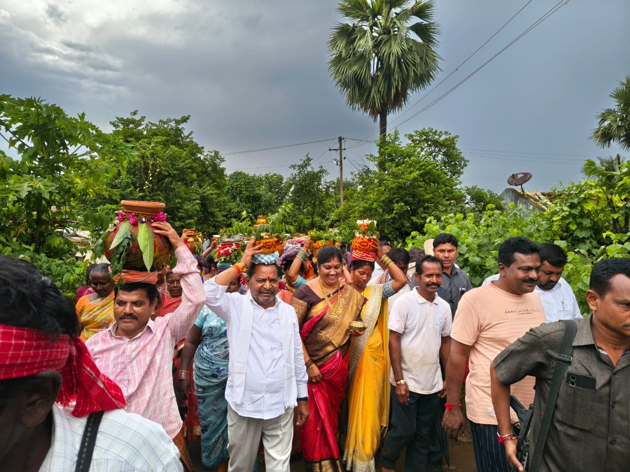 శ్రావణ మాసం బోనాల వేడుకలో పాల్గోన్న ఎమ్మెల్యే కోరం