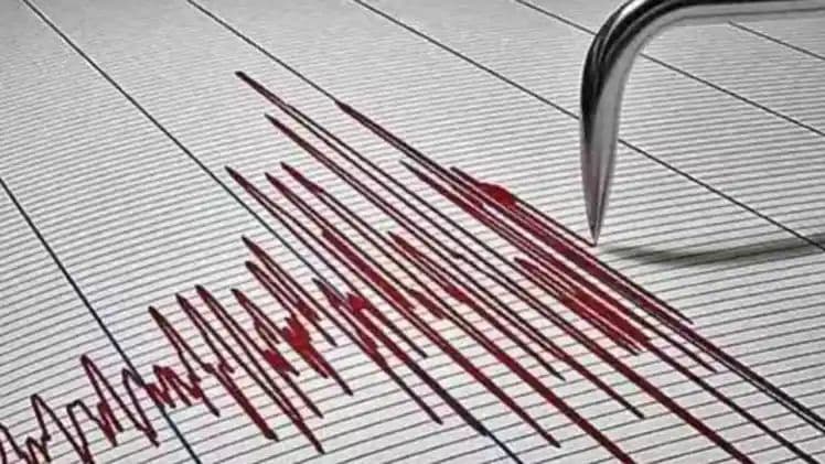 అలస్కాలో భారీ భూకంపం. తీవ్రత 7.3గా నమోదు. సునామీ హెచ్చరికలు జారీ