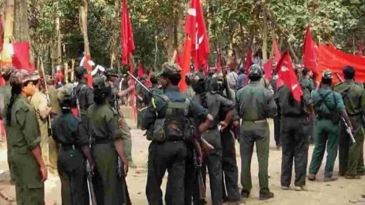 జనంలో కలుస్తున్న మావోయిస్టు నేతలు
