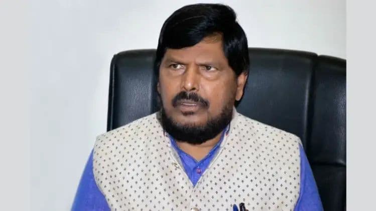 భారత్-పాక్ మ్యాచ్ రద్దుపై కేంద్రమంత్రి అథవాలే స్పందన