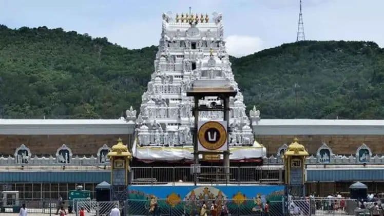 కీలక నిర్ణయం తీసుకున్న టీటీడీ.. ఇవాళ్టి నుంచి అమలు..