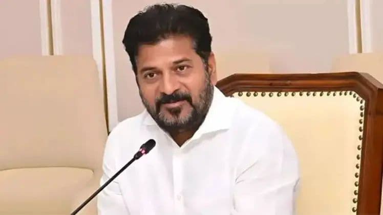 రేవంత్ రెడ్డి ప్రభుత్వం కీలక నిర్ణయం .. జాయింట్ కలెక్టర్ పదవి రద్దు!